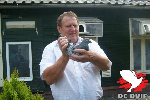 Wil van Buul & Zoon, Knegsel wint 1e St. Vincent 1852 d. in Afd. 3 / Zuiderkempen. in Sector 1 is dit 4e van 6187 d. en Nationaal 6e van 13.472 d.