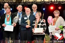 Ferdinand Peersman bij de uitreiking van de kampioenschappen. 