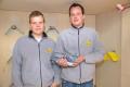 Twee jonge verzorgers... Geoffrey Janssens en Kristof Daniels.